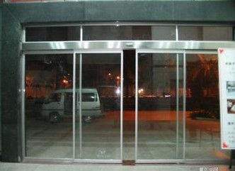 　商场自动麻豆蜜桃69无码专区在线