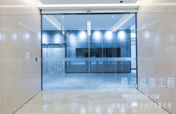 全玻璃自动麻豆蜜桃69无码专区在线