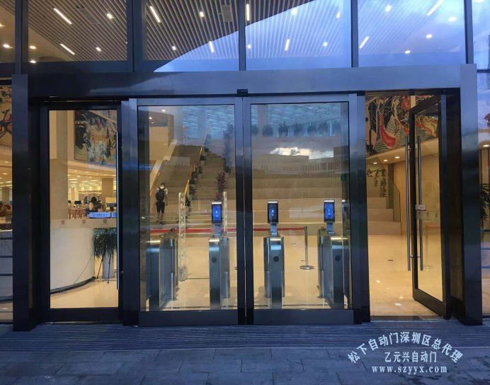 自动麻豆蜜桃69无码专区在线